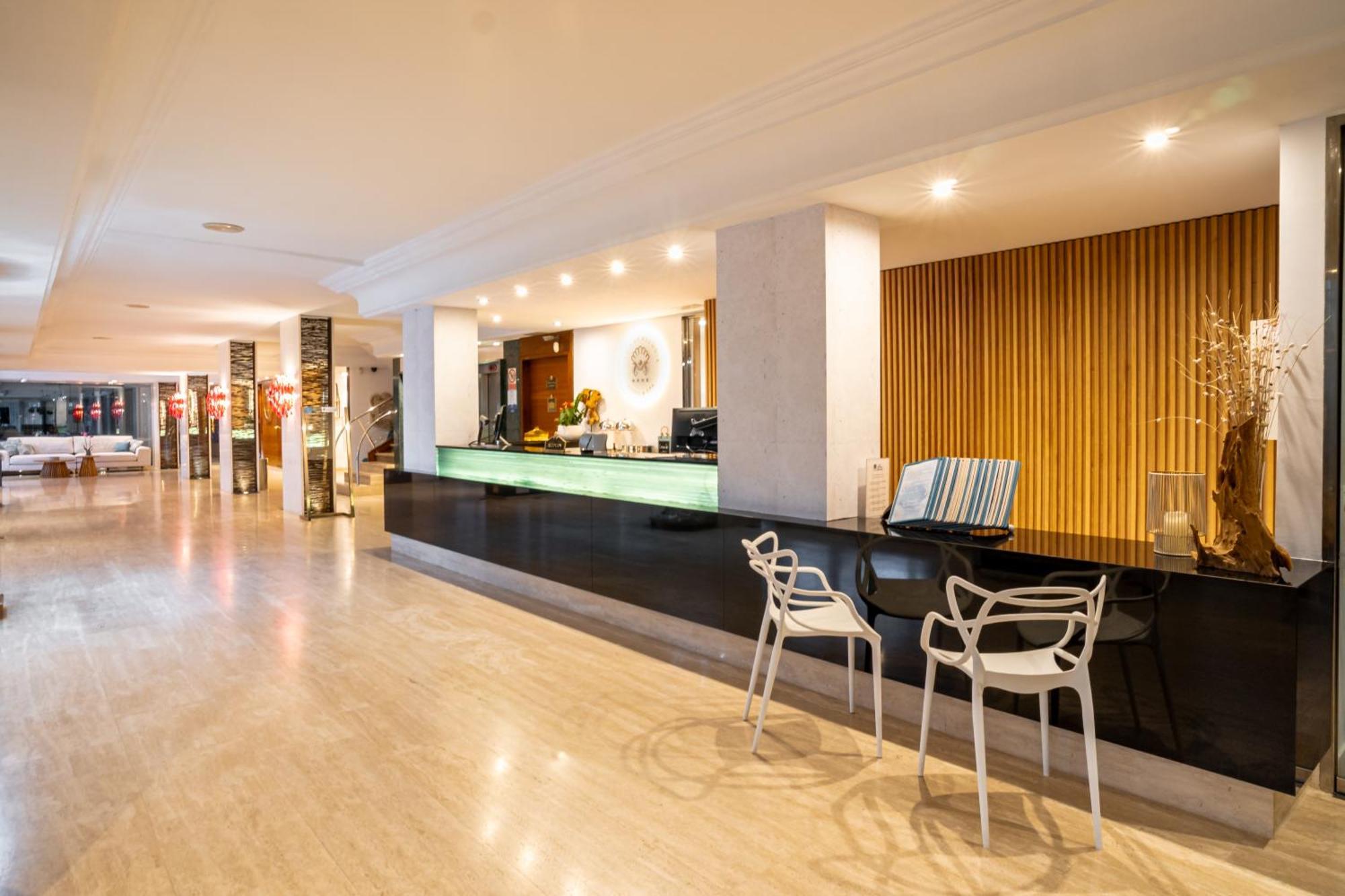 Bahia De Alcudia Hotel & Spa Port de Alcudia  Exterior photo